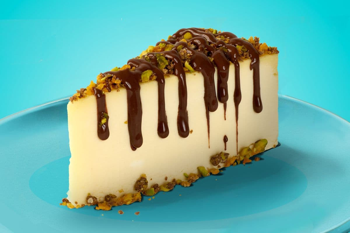 Hella Hazelnut Cheesecake (1 pc)