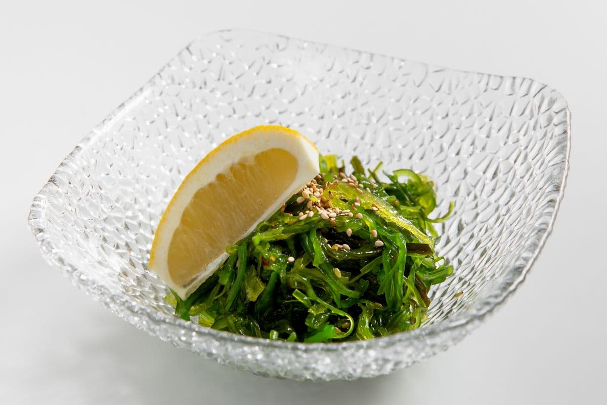 Salade Wakame (algues assaisonnées)