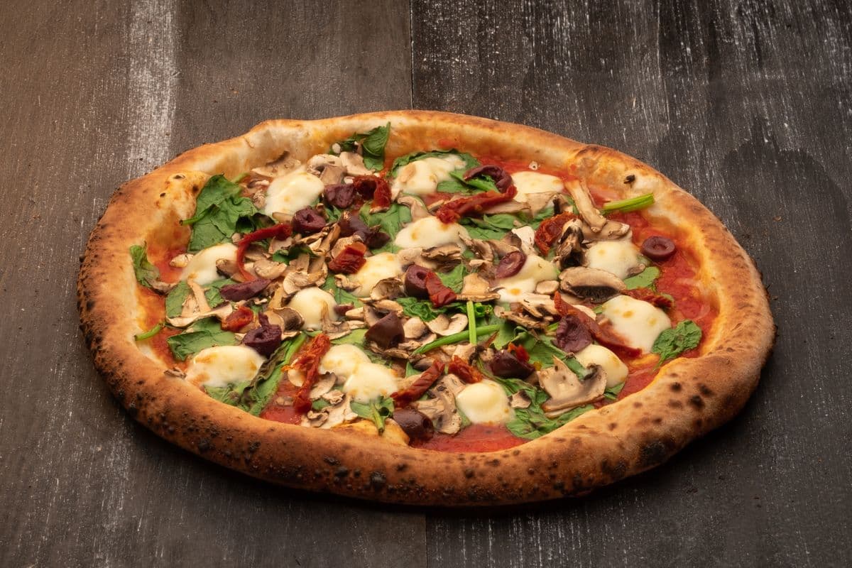 Medi Pizza (12") (880 Cal)