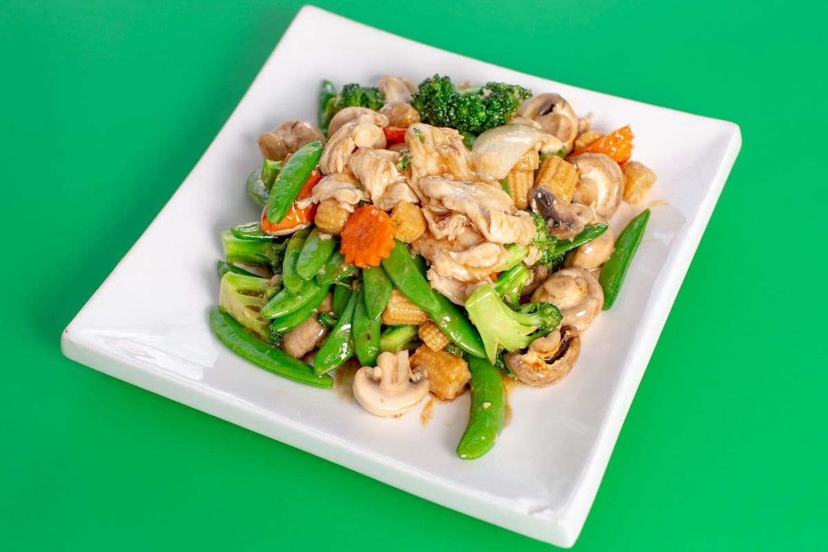 55. Sliced Chicken with Four Kinds of Vegetables in Oyster Sauce