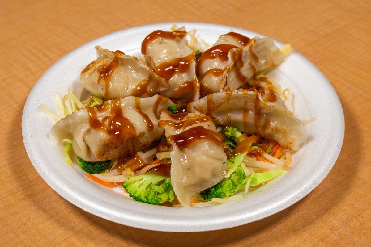 Dumplings (6 pcs)
