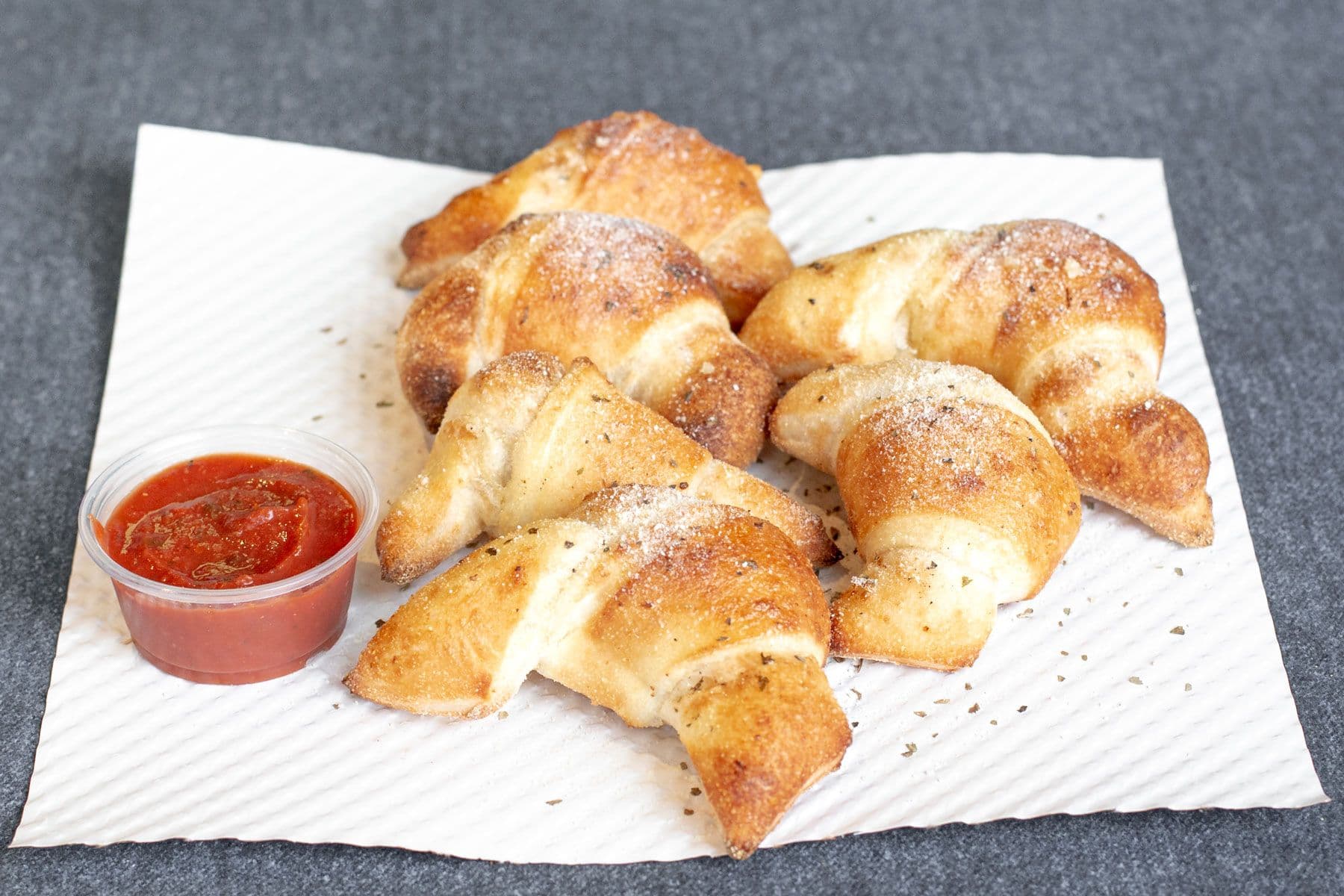 Garlic Parmesan Knots (6 pcs)