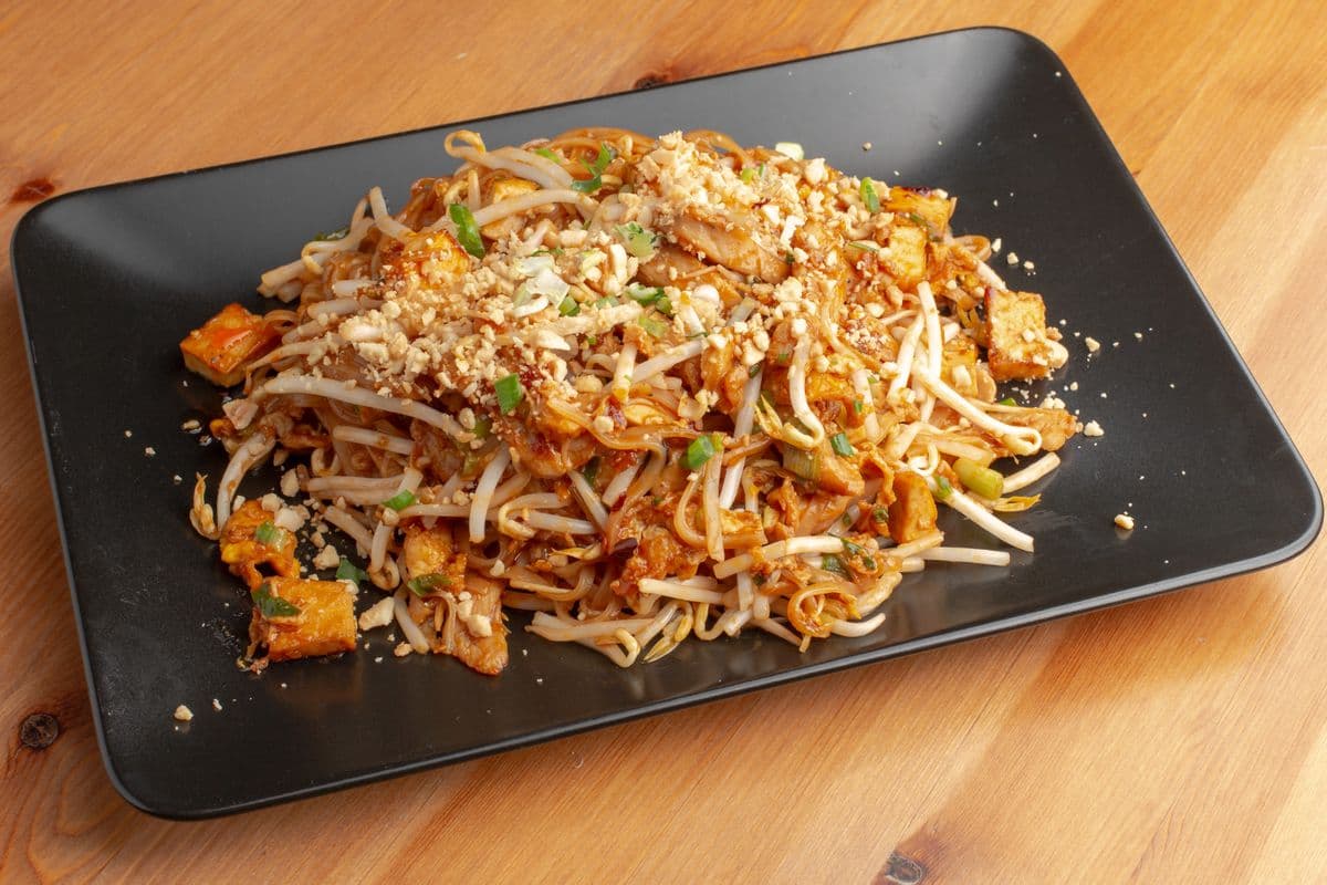 Chicken Pad Thai ( Pad Thai gà)