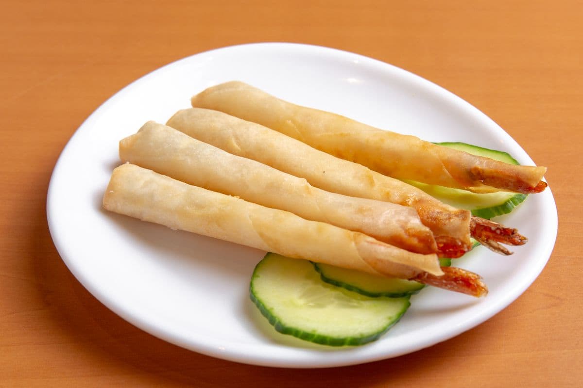 62. Shrimp Spring Rolls (4 pcs)