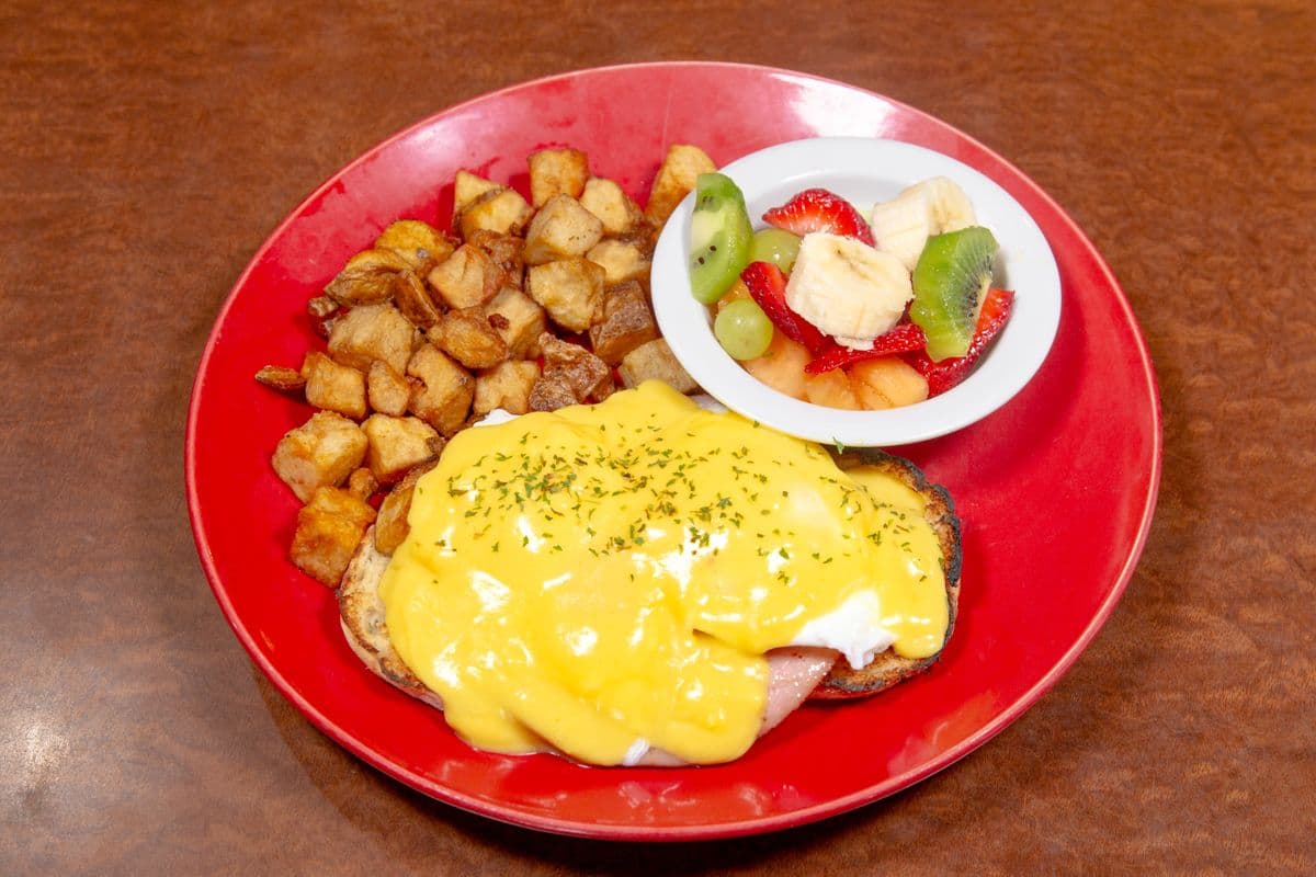 Eggs Benedict with Ham