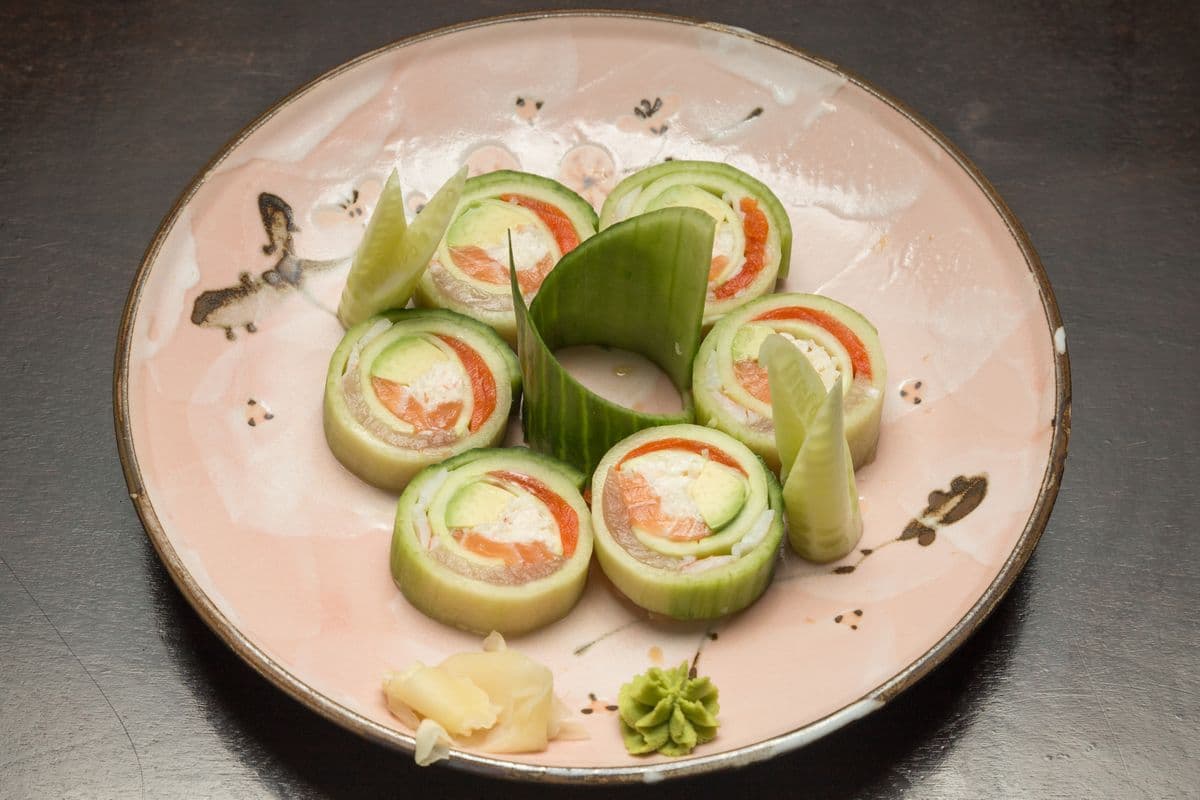 8. Crown Roll (8 pcs)