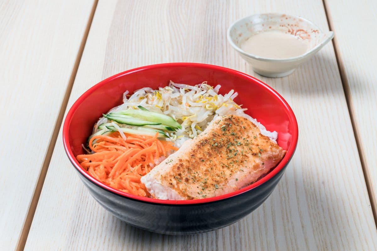 Grilled Salmon Rice Bowl