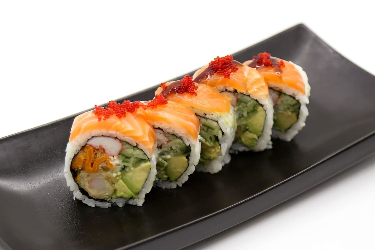 Red Dragon Roll (10 pcs)