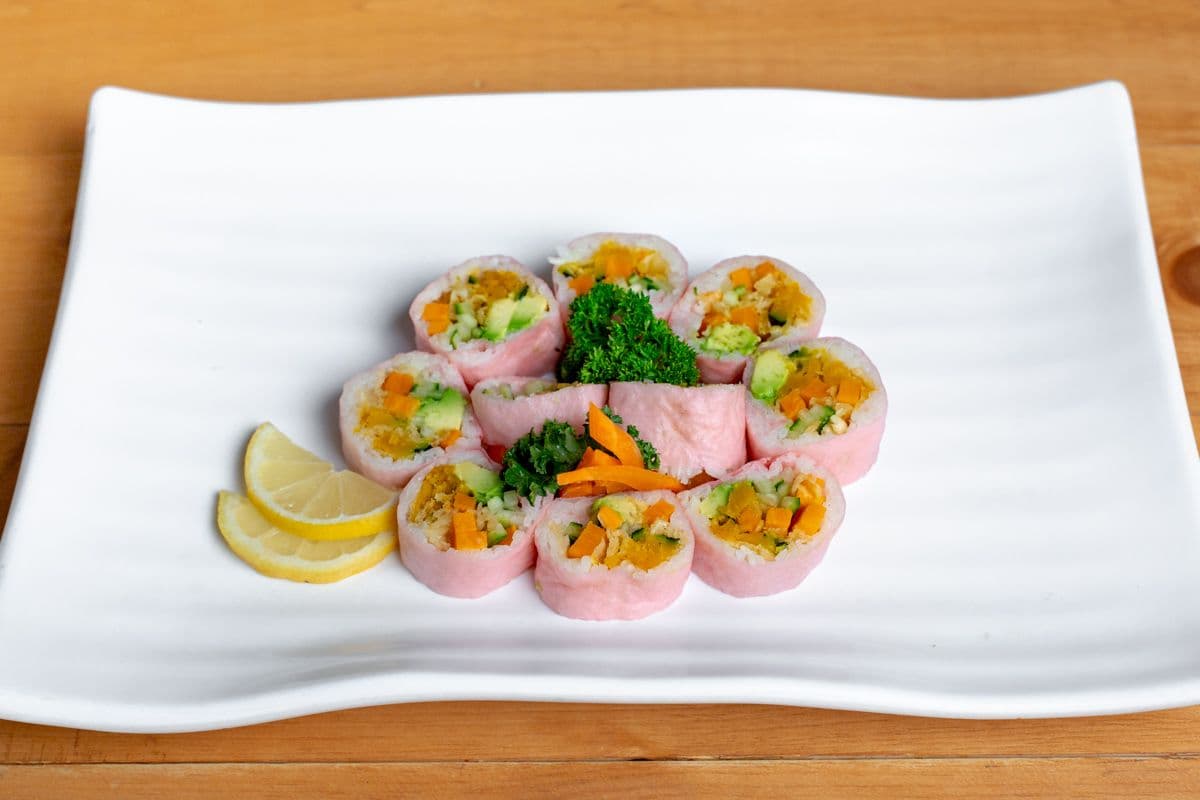 135. Pink Love Roll (9 pcs)