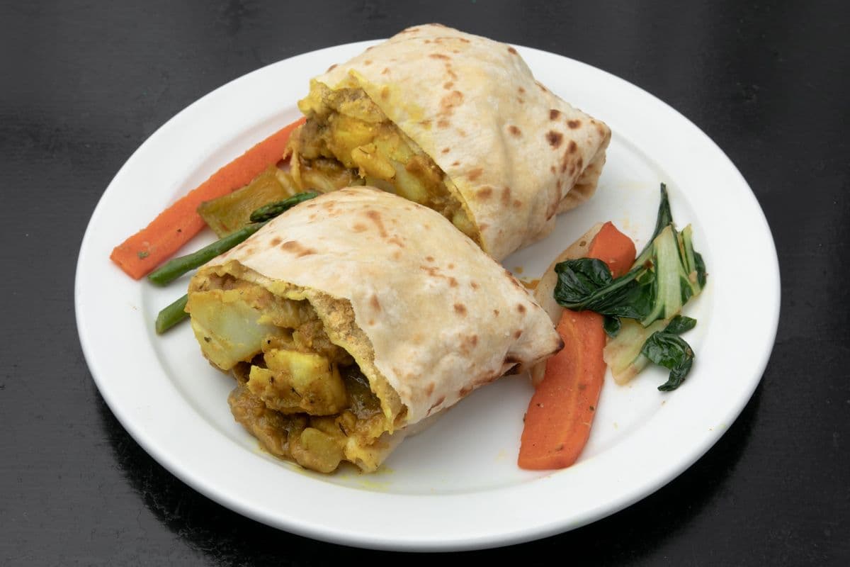 Roti au poulet / Chicken Roti