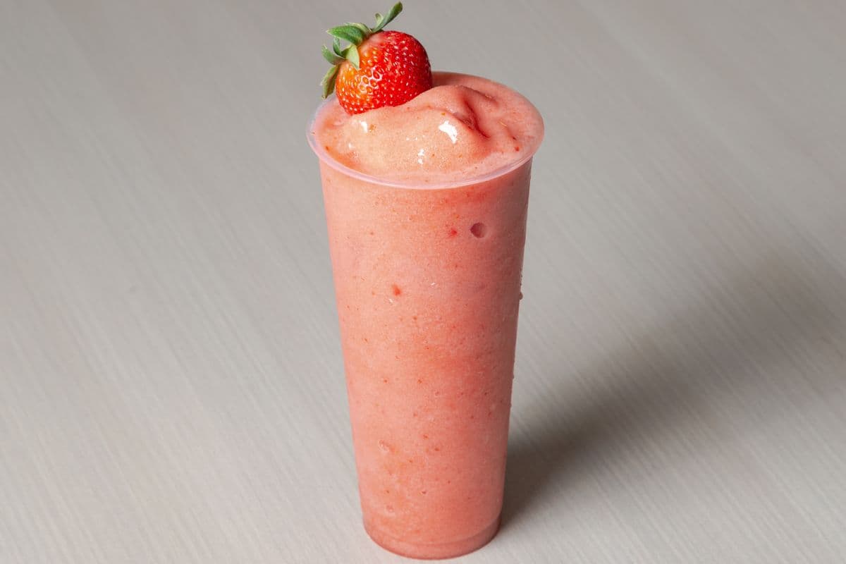 Strawberry Slush 草莓冰沙 (20oz)