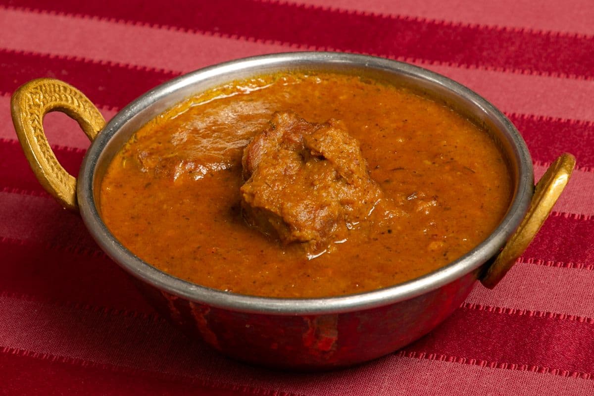 C7. Chicken Tikka Masala (With Sauce) (16oz)