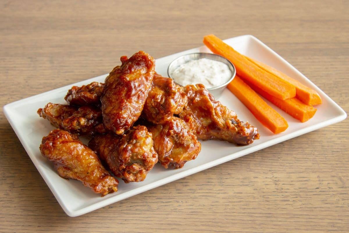 Famoso Wings (1 lb)