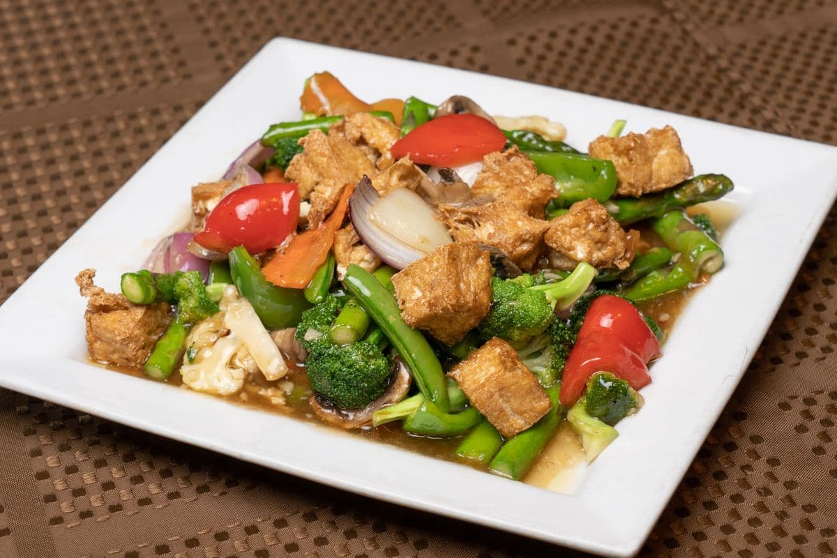 G10. Stir-Fried Tofu with Vegetables