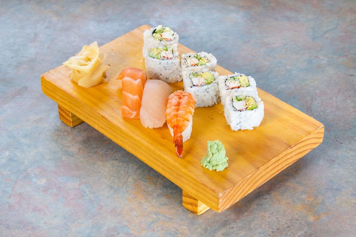 1. California Sushi Combo