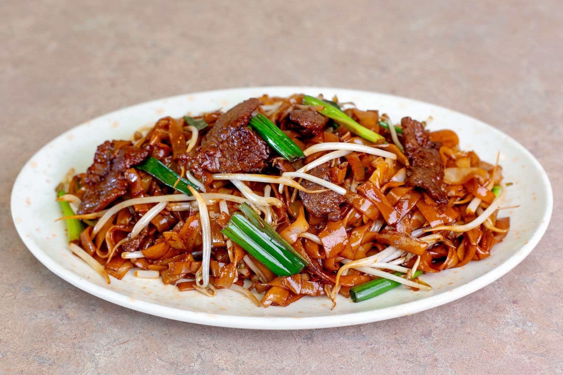 L2. Beef Ho Fan with Soya Sauce