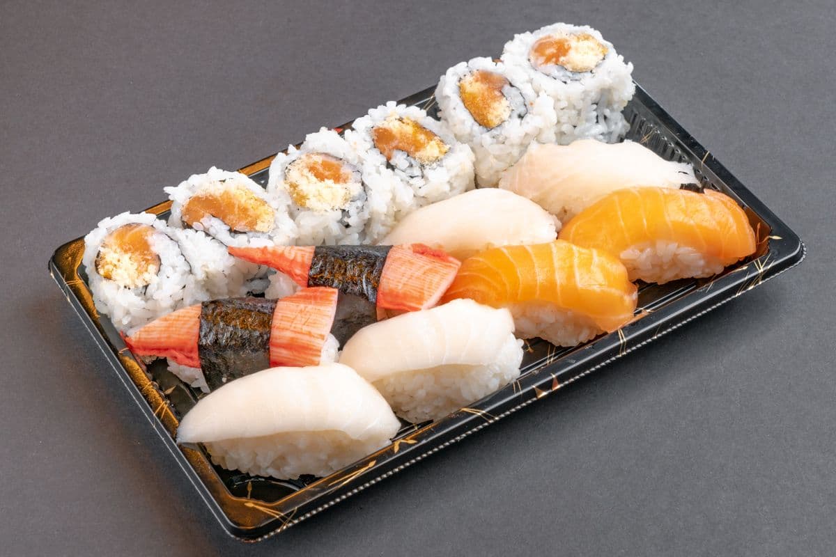 182. Ottawa Sushi (14 pcs)