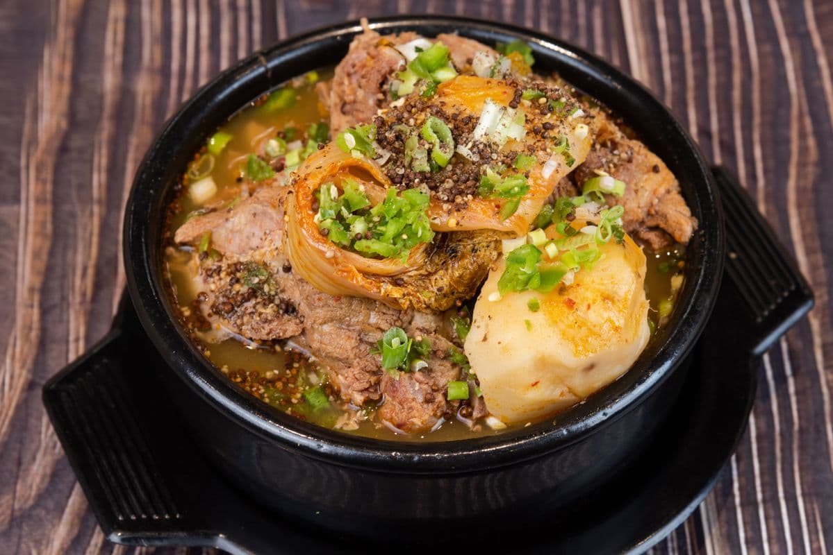 SP10. Gamja Tang Hot Pot (for Two)