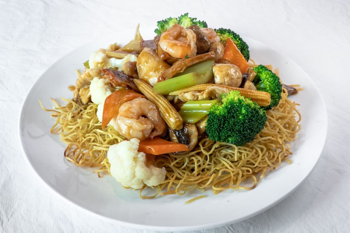 138. House Special Fried Noodles