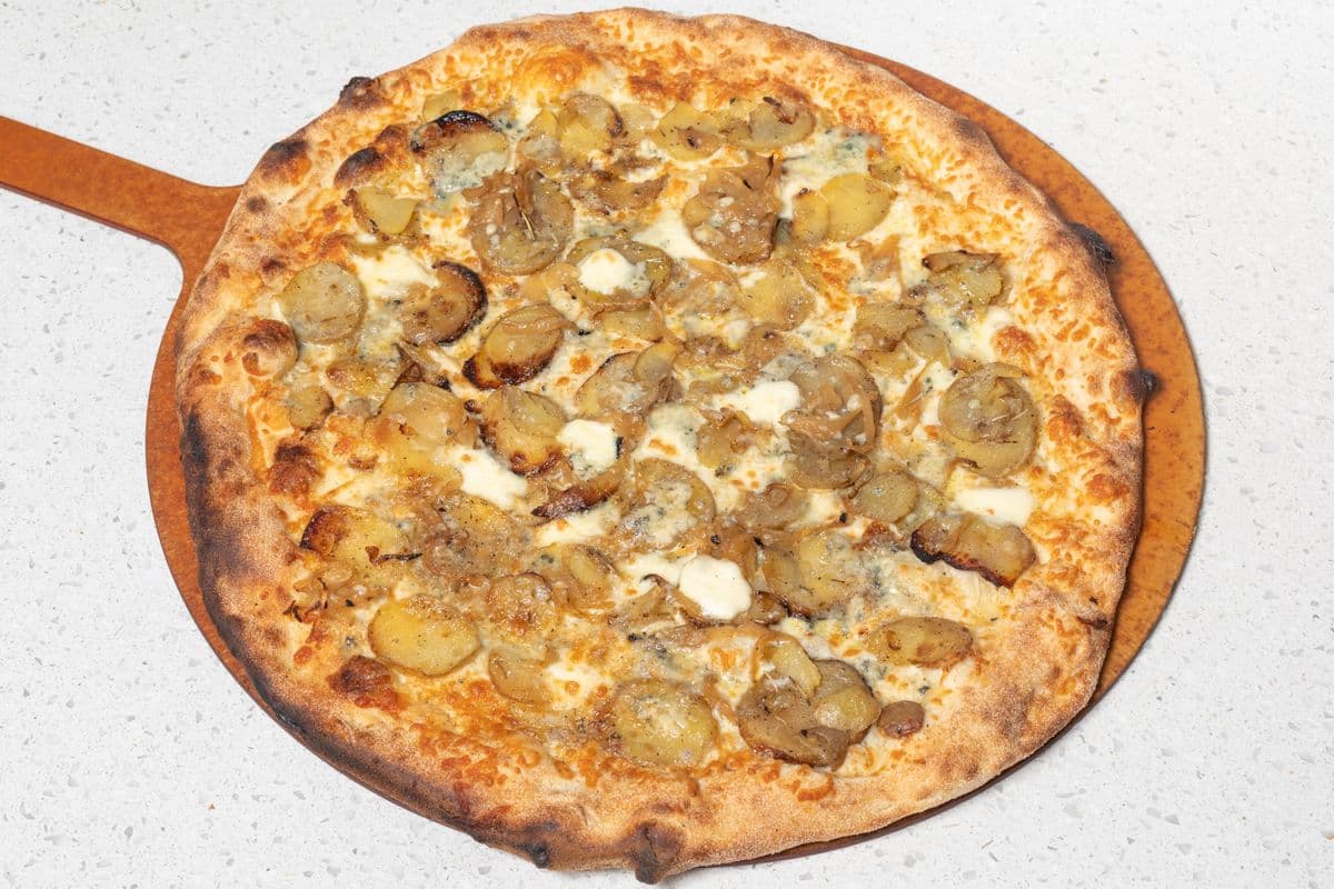 18" Patate Gorgonzola Pizza