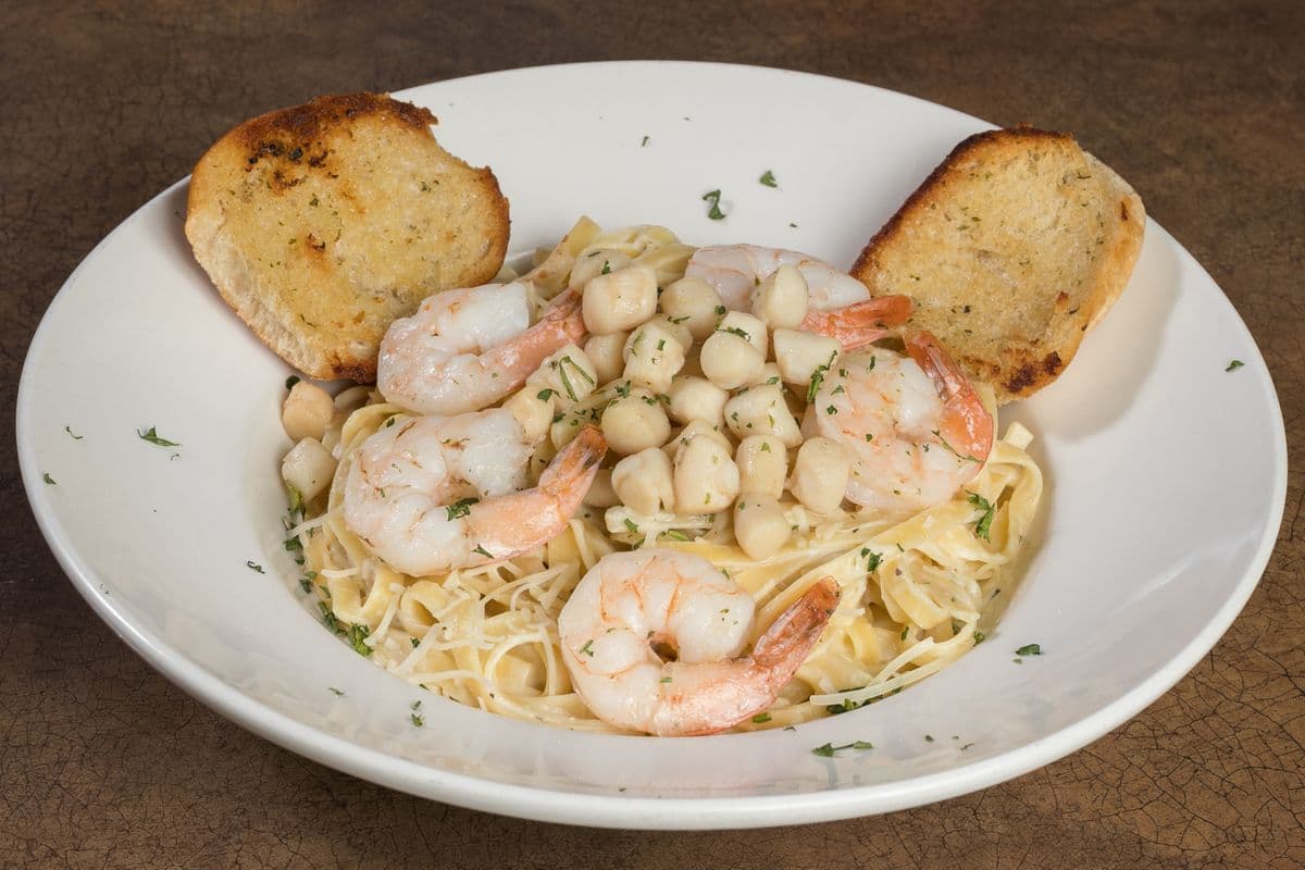 Seafood Alfredo