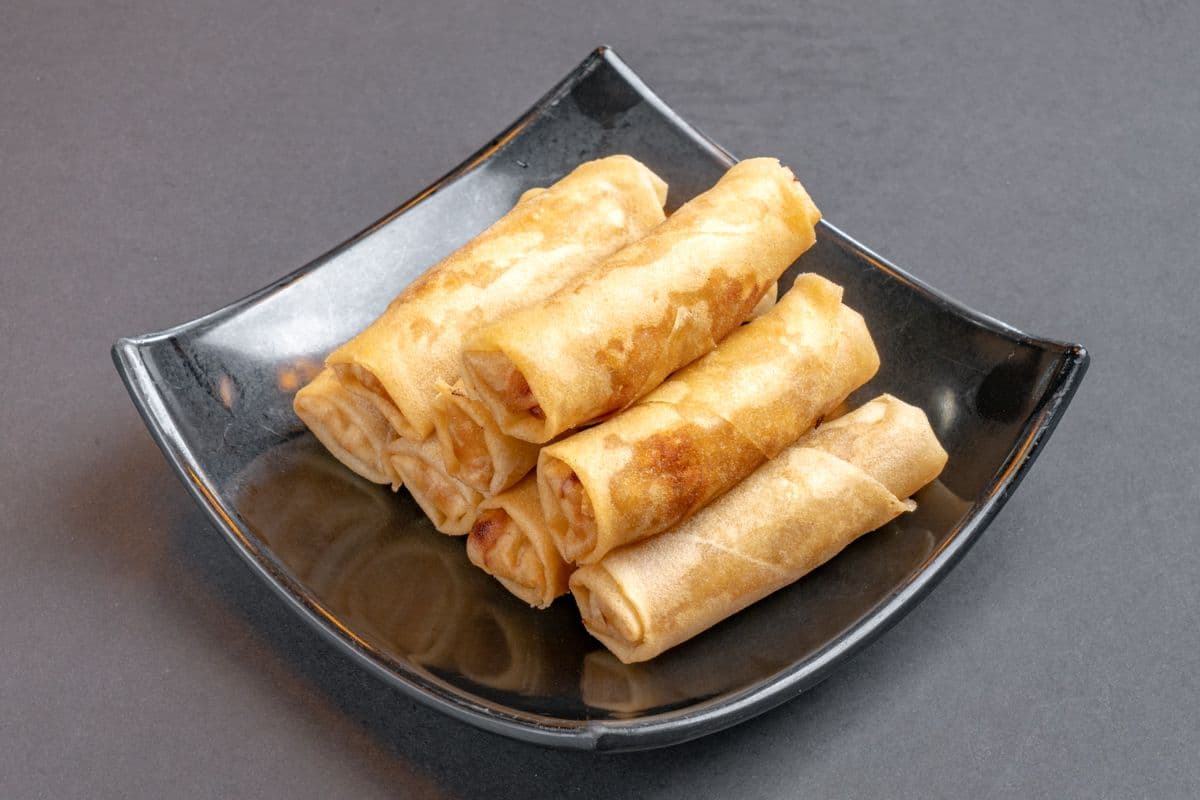 88. Spring Rolls (8 pcs)