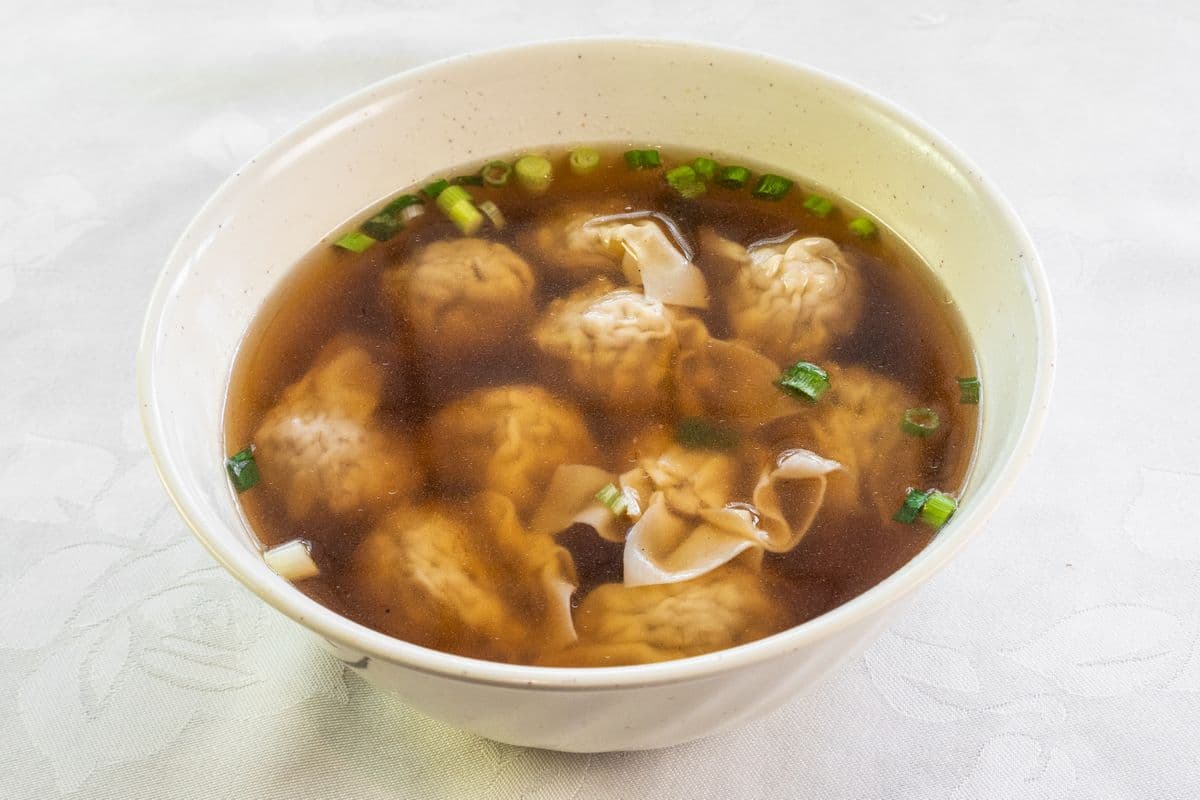 Wonton Soup (8 pcs)