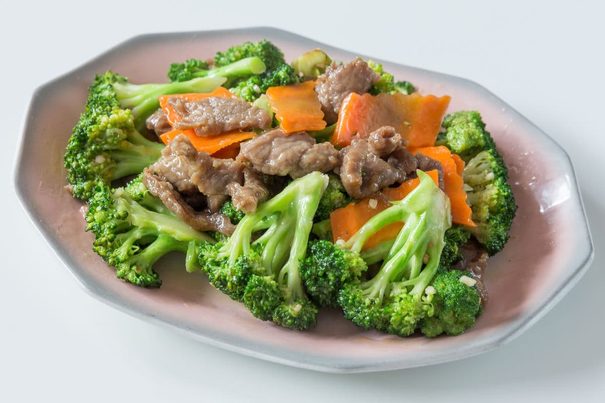 160. Beef with Broccoli or Snow Peas