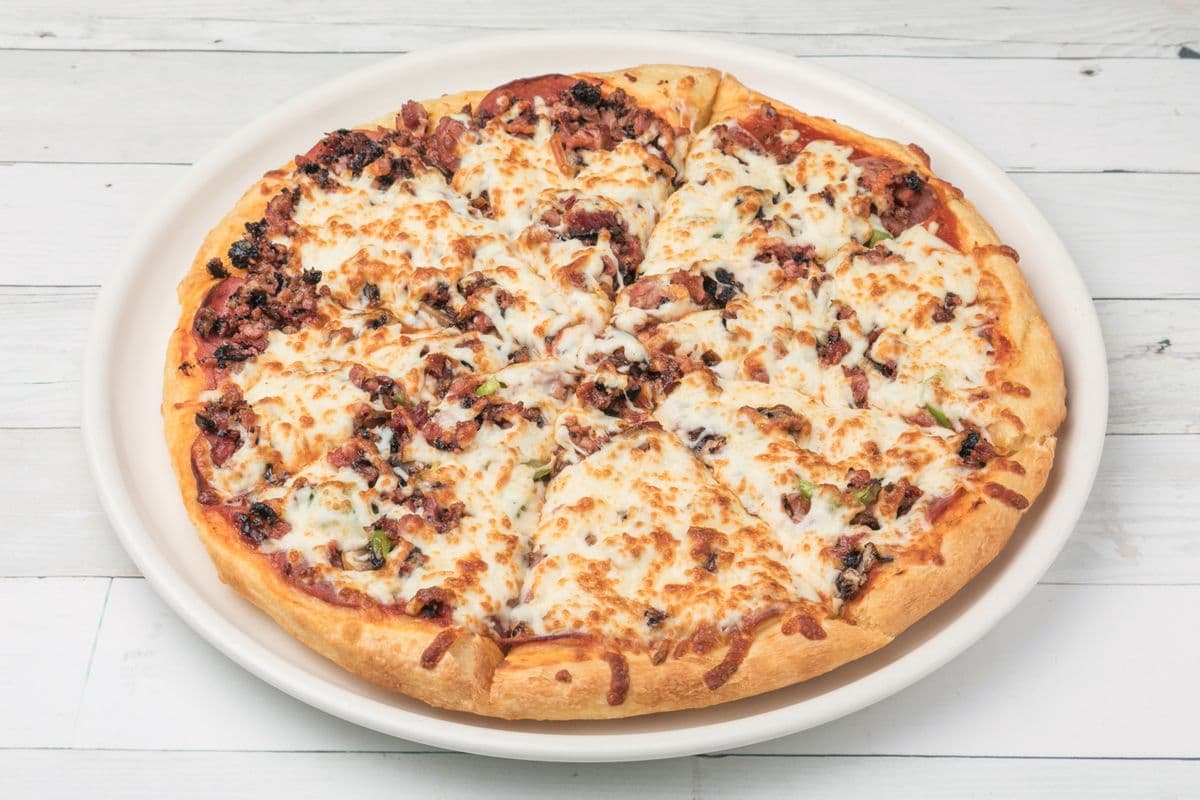 Pizza 12" spécial de chenoy's / Chenoy's Special 12" Pizza
