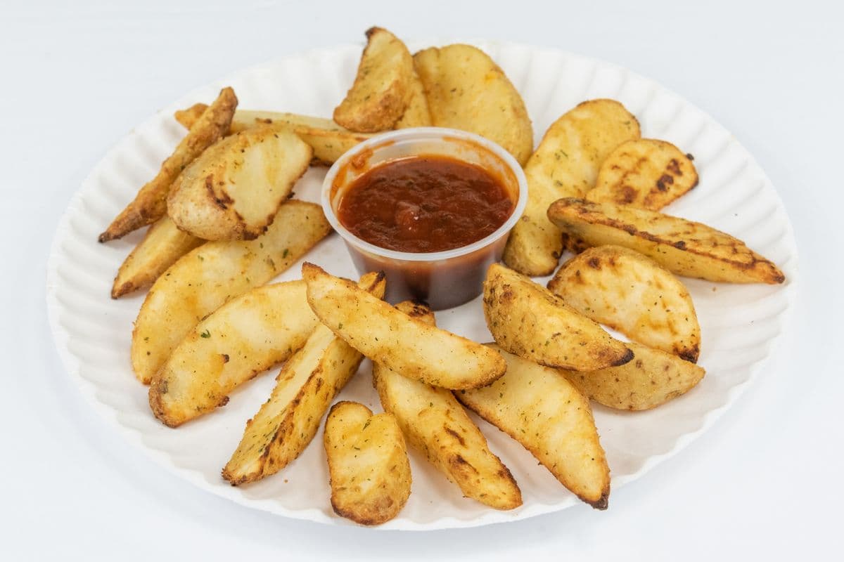 Potato Wedges (620 Cal)