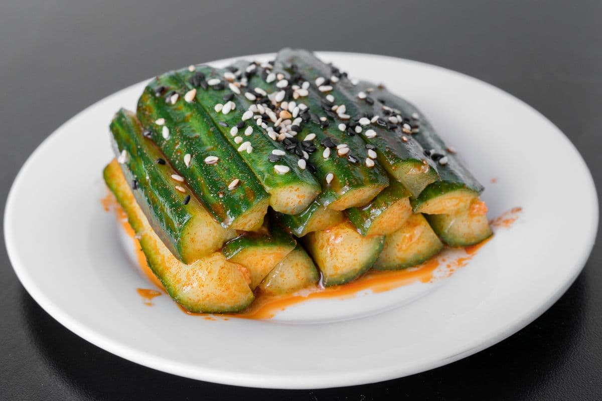 1. Salade de concombres / Cucumber Salad