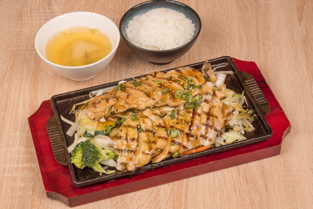 M3. CHICKEN TERIYAKI