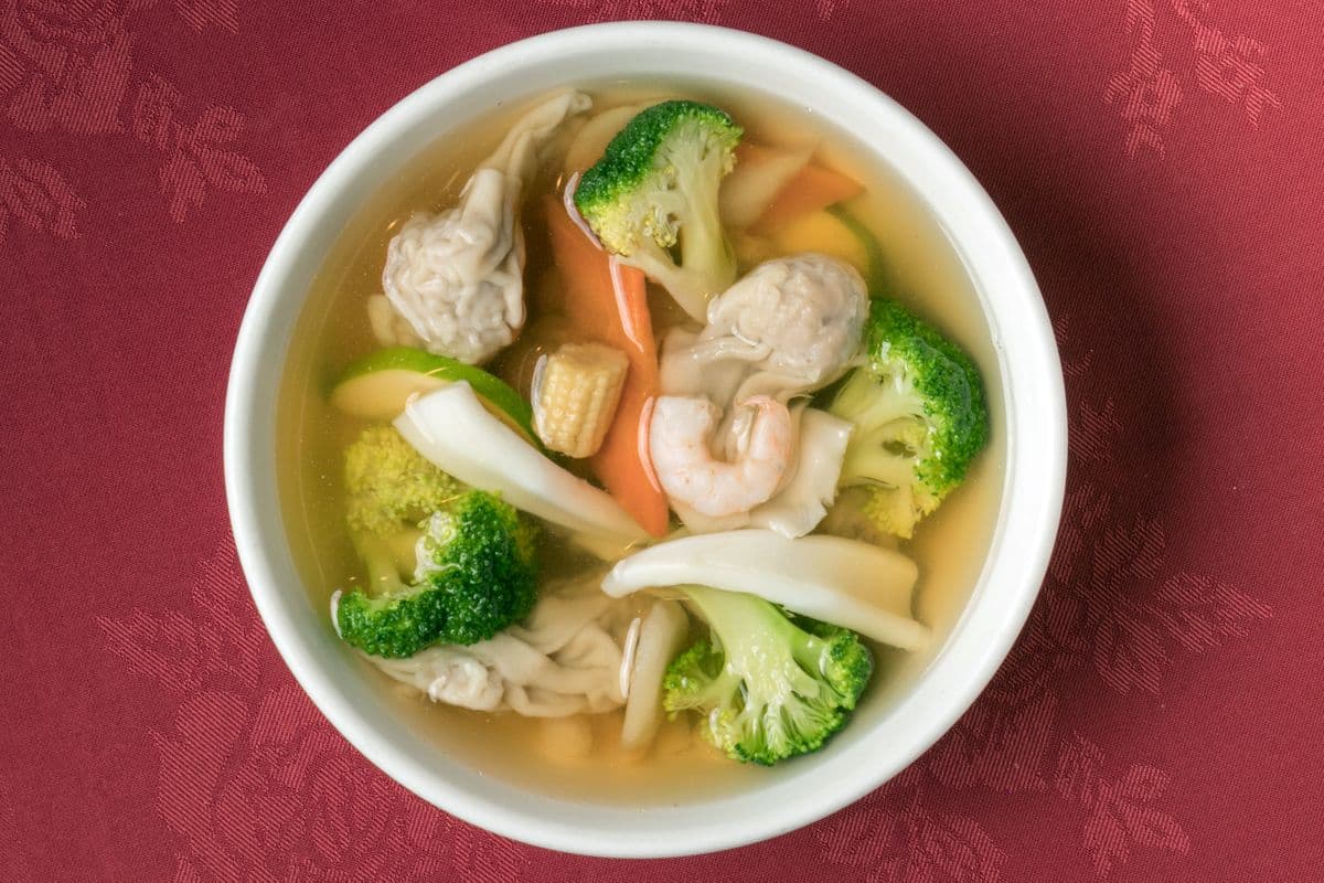 15. Large Wor Wonton Soup