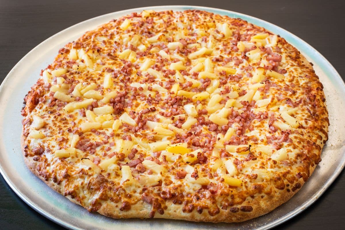 12" Medium Hawaiian Pizza