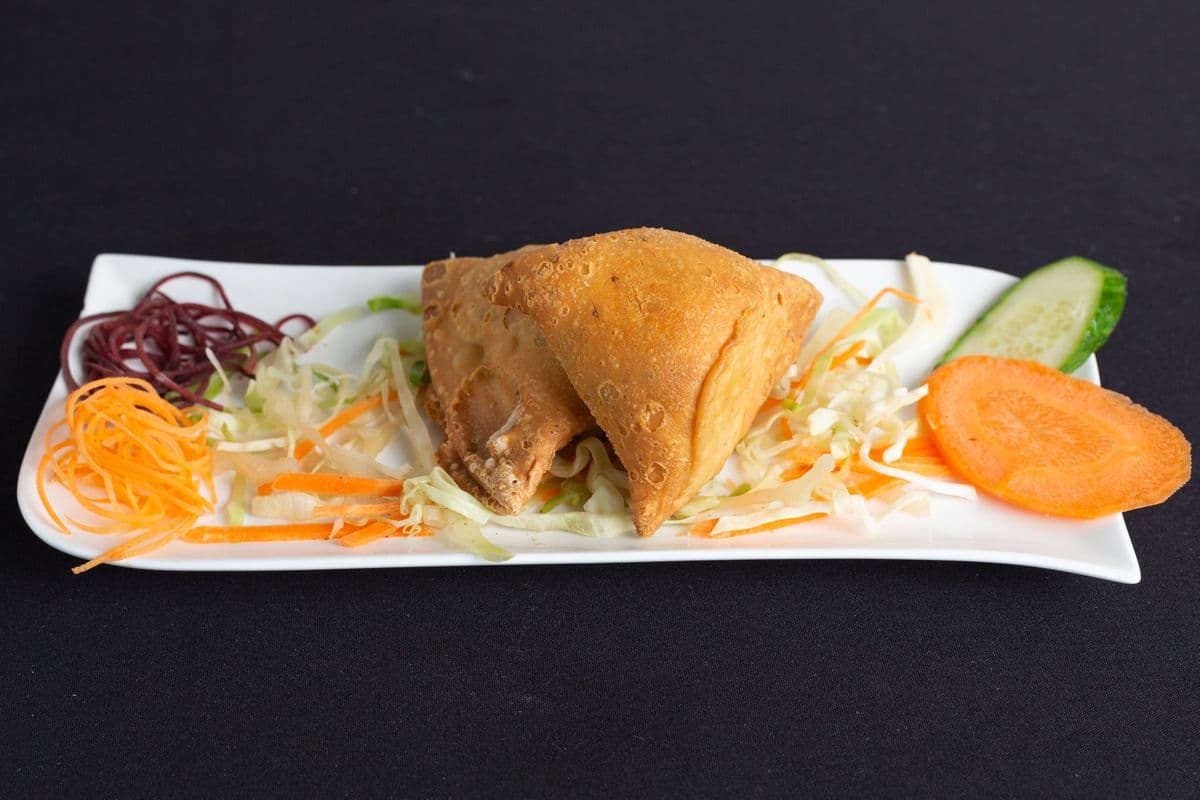 Veggie Samosas (2 pcs)