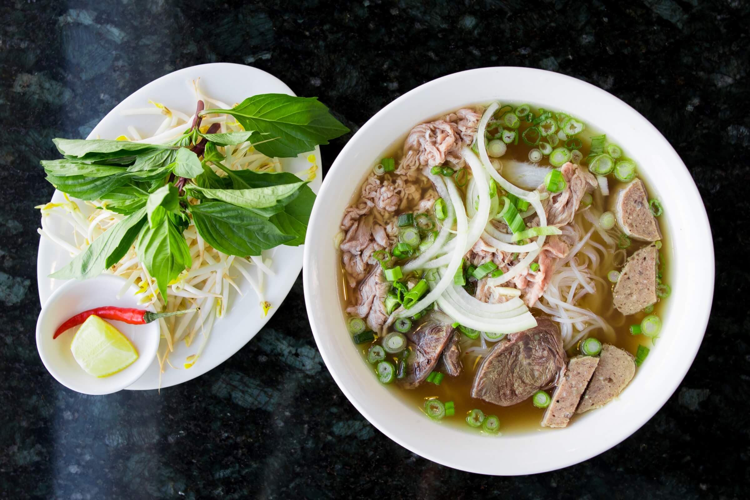 11. Nha Trang Deluxe Pho (Lg )