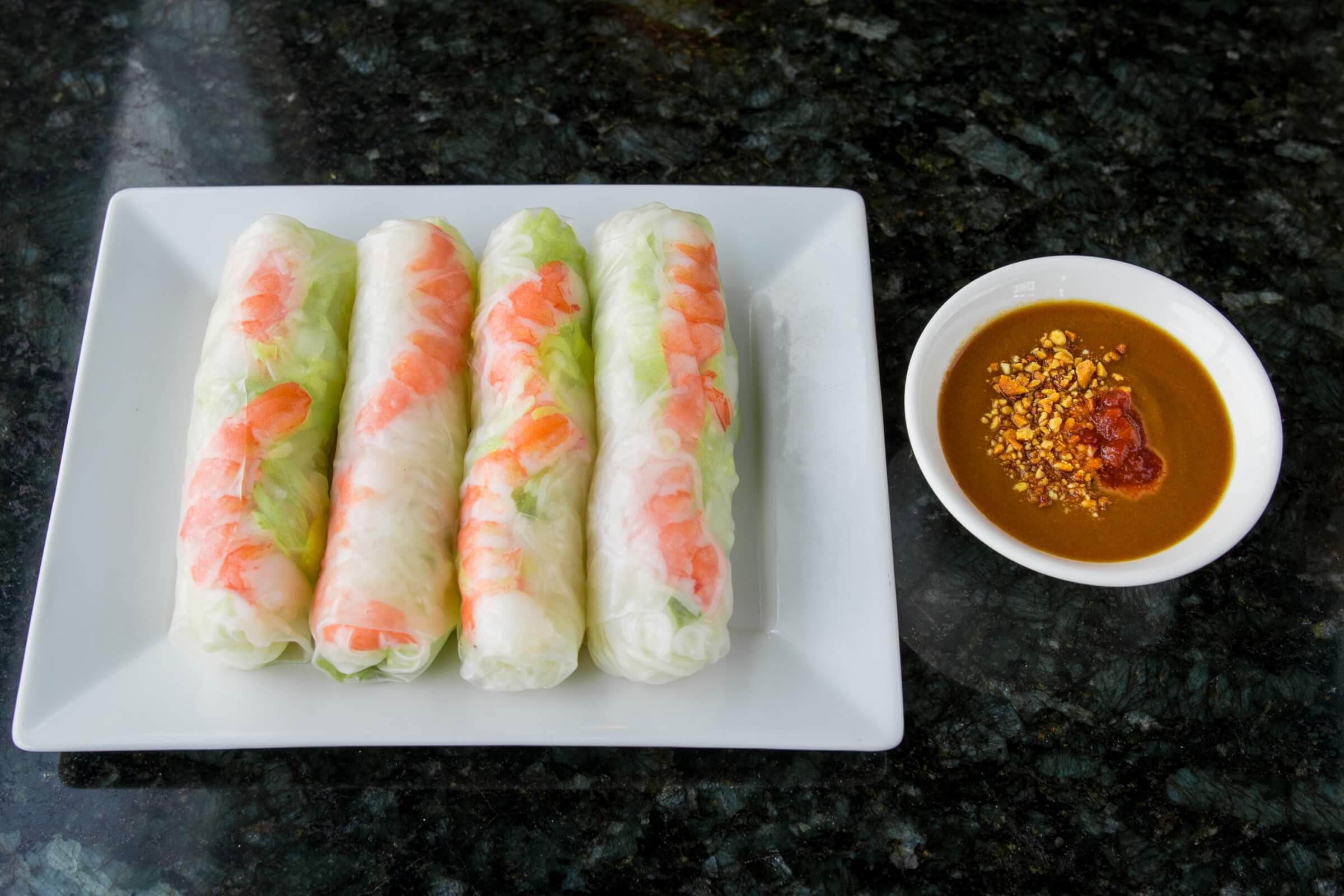 2. Salad Rolls (4 pcs)
