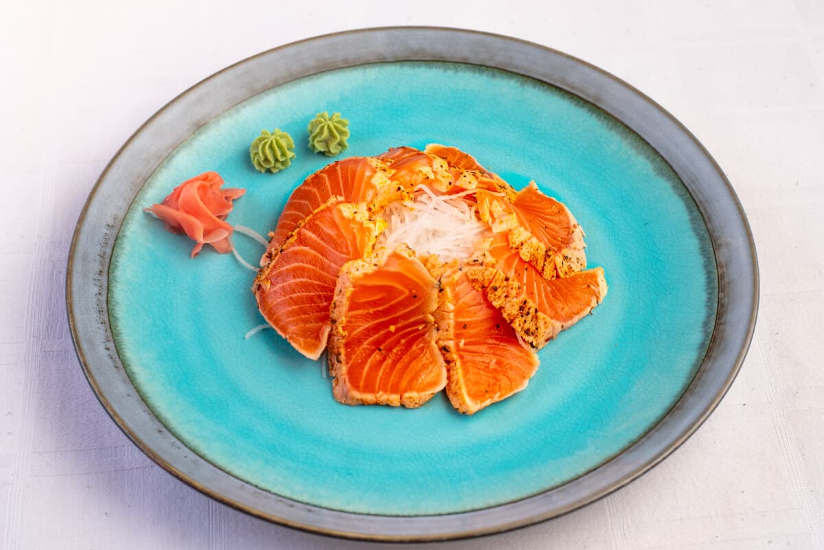 Cajun Seared Salmon Sashimi