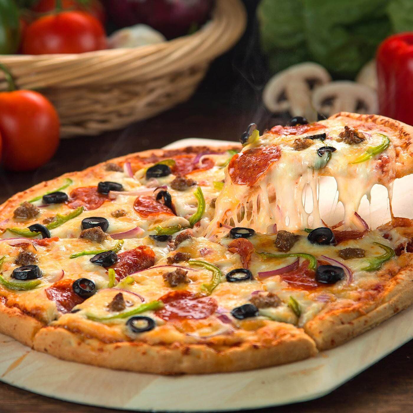 Crown Pizza
