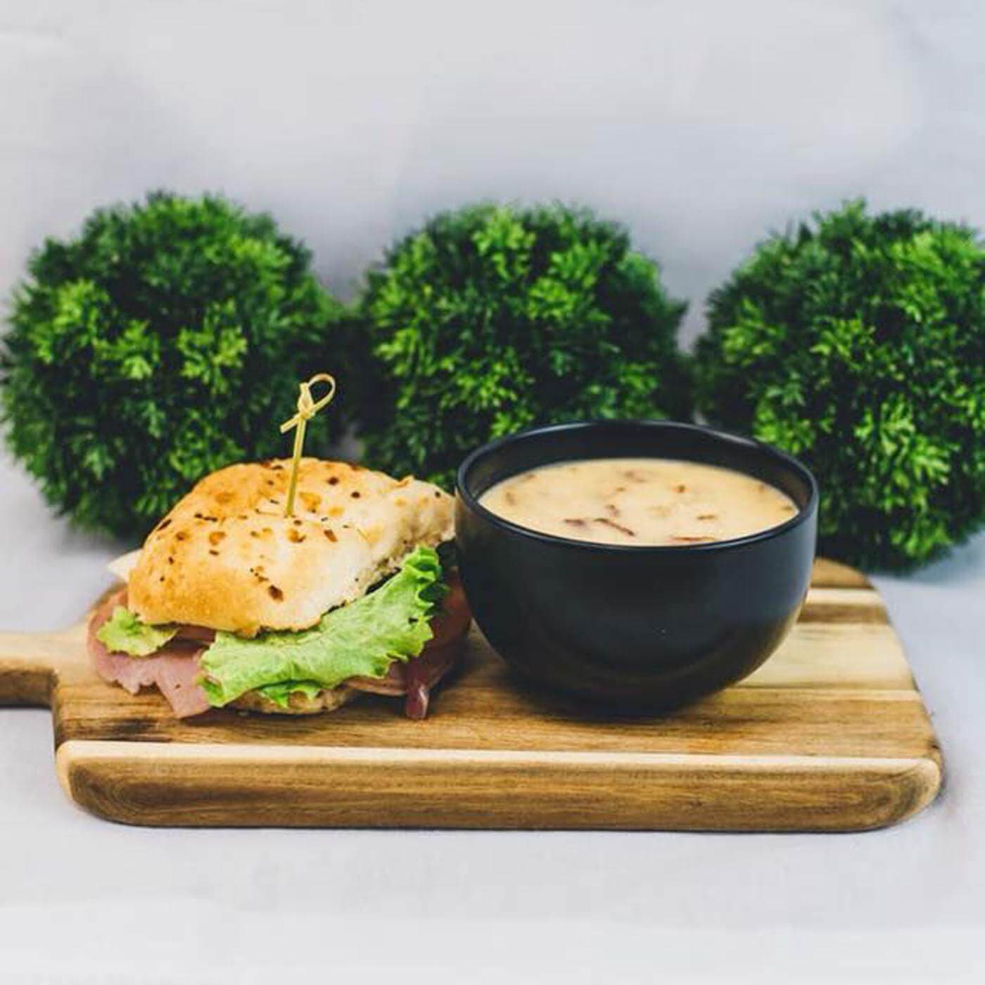 Redcliff Bakery & Eatery