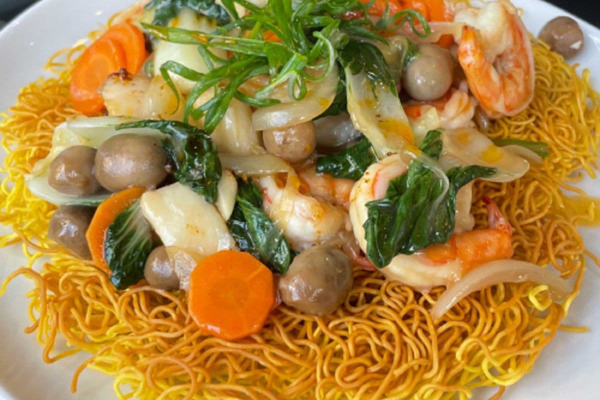 Cantonese Chow Mein 广东炒面
