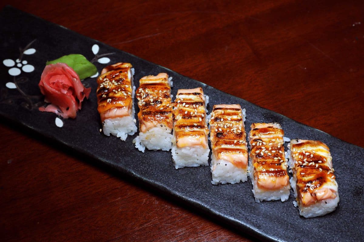Oshi Sushi - Vancouver Style (6 pcs)