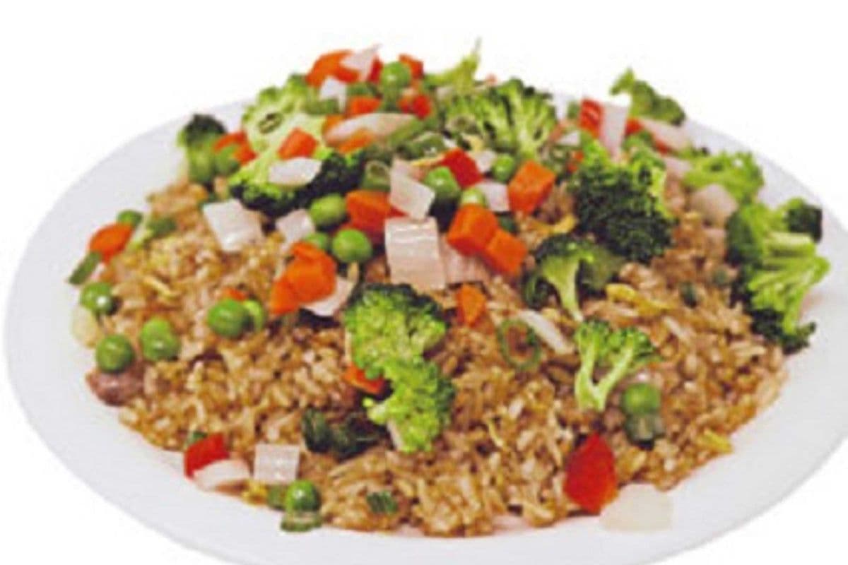 UW10. Riz frit aux légumes