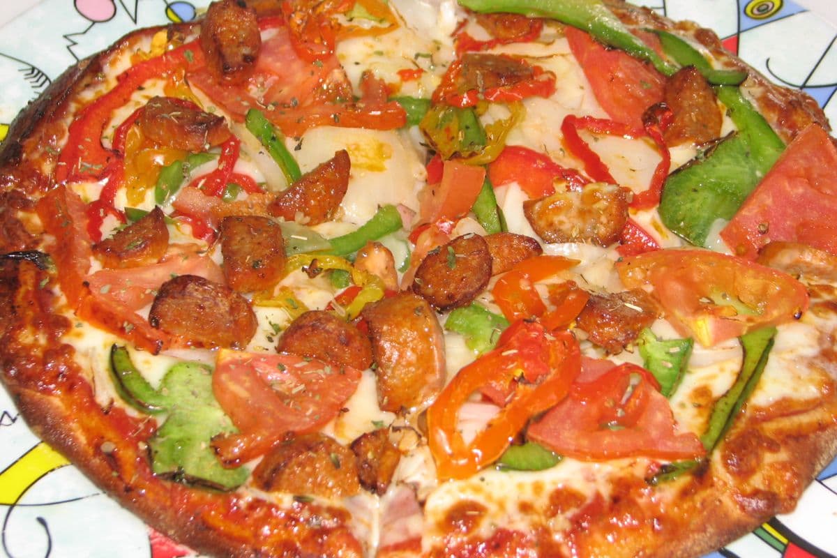 10" Pizza Mexicaine forte (toute garnie) / 10" Hot Mexican (All Dressed)
