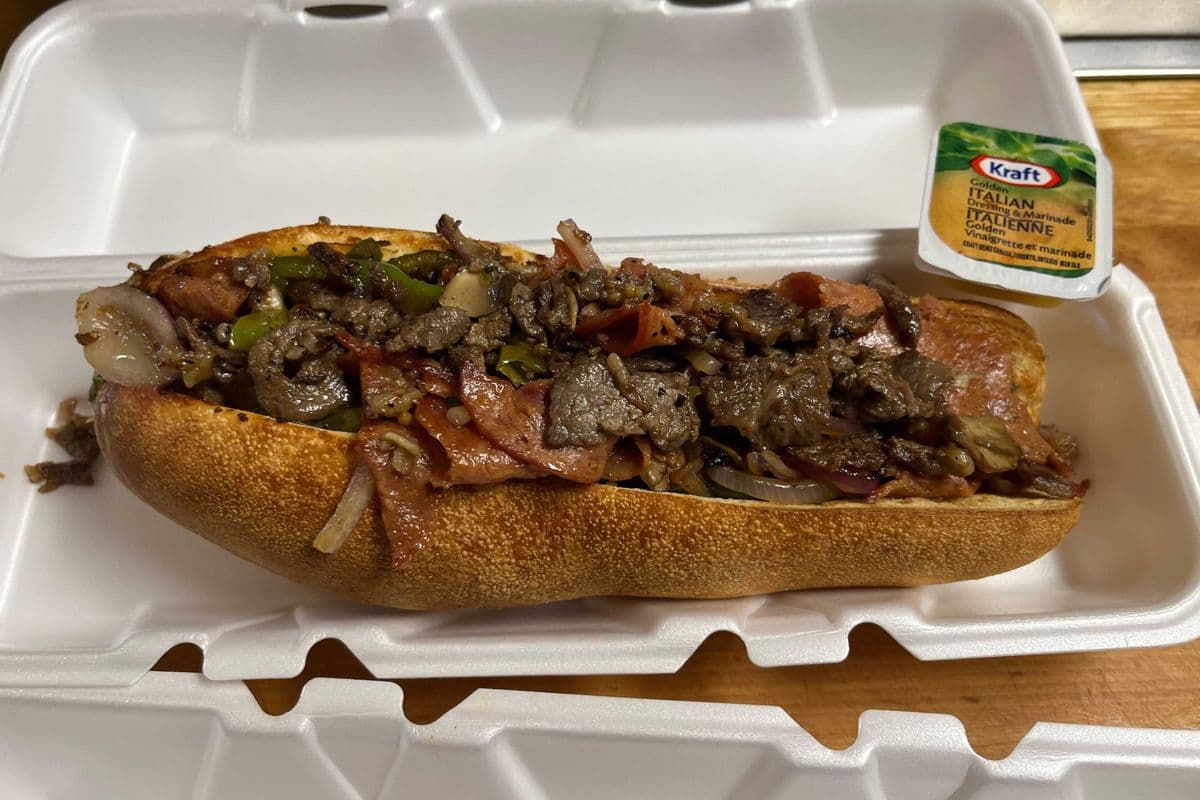 Special Champion 2 (steak,bacon,onion) (10"sous-marin)
