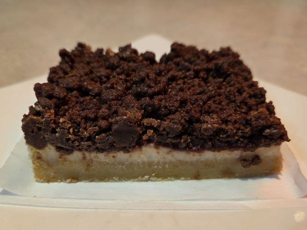 Crumble bar -strawberry choco