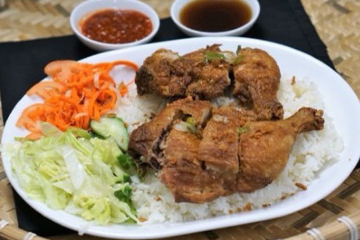 42a. With Five Spices Crispy Chicken - Com Ga Chien Gion Ngu Vi Nuong