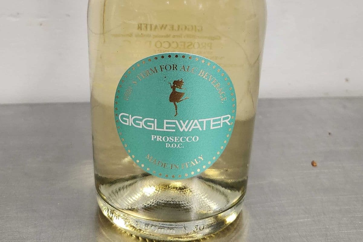 Gigglewater Prosecco DOC (1 x 750 ml)