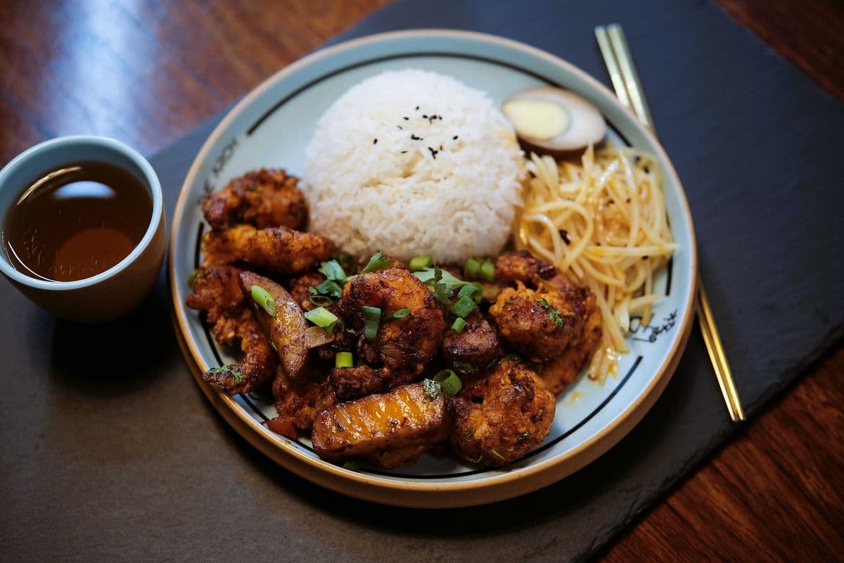 413. 酱香大虾 Szechuan Spicy Shrimp with Potato Bento Box