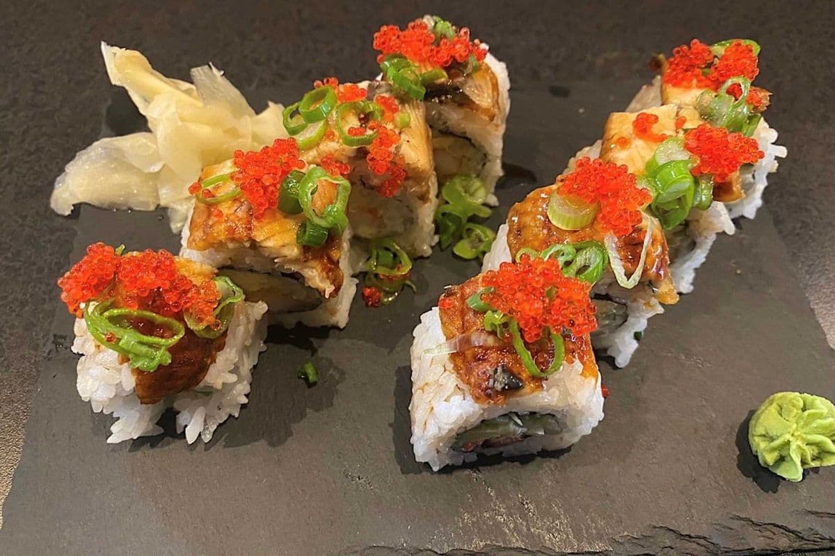 Eelicious Roll (8 Pcs)